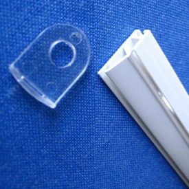 Műanyag akasztó műanyag pattintós plakátsínhez